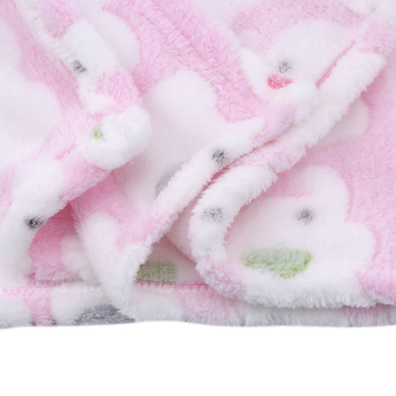 "Adorable Elephant Baby Blanket: Soft and Cozy Quilt with Cute Cartoon Design - Perfect for Newborns and Air Conditioning!"